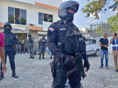 Detienen a 11 policías vinculados al caso de los cinco hombres abatidos en Santiago