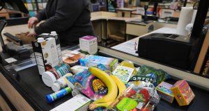 La canasta básica dominicana cerrará 2025 cerca de RD$50,000 y deja a familias sin respiro