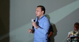 Abel Martínez: “El dinero del pueblo debe volver en obras y bienestar al pueblo y no al bolsillo de unos cuantos”